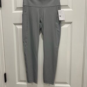 Athleta Interval Stash High Rise 7/8 length Gray Leggings